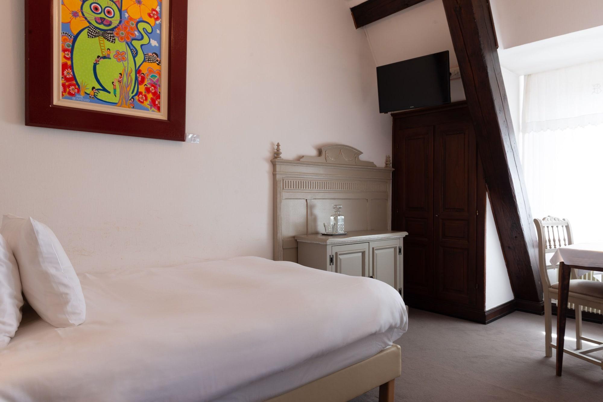 Hotel The Originals Domaine de Beaupré - Room Service Disponible Guebwiller Exterior foto