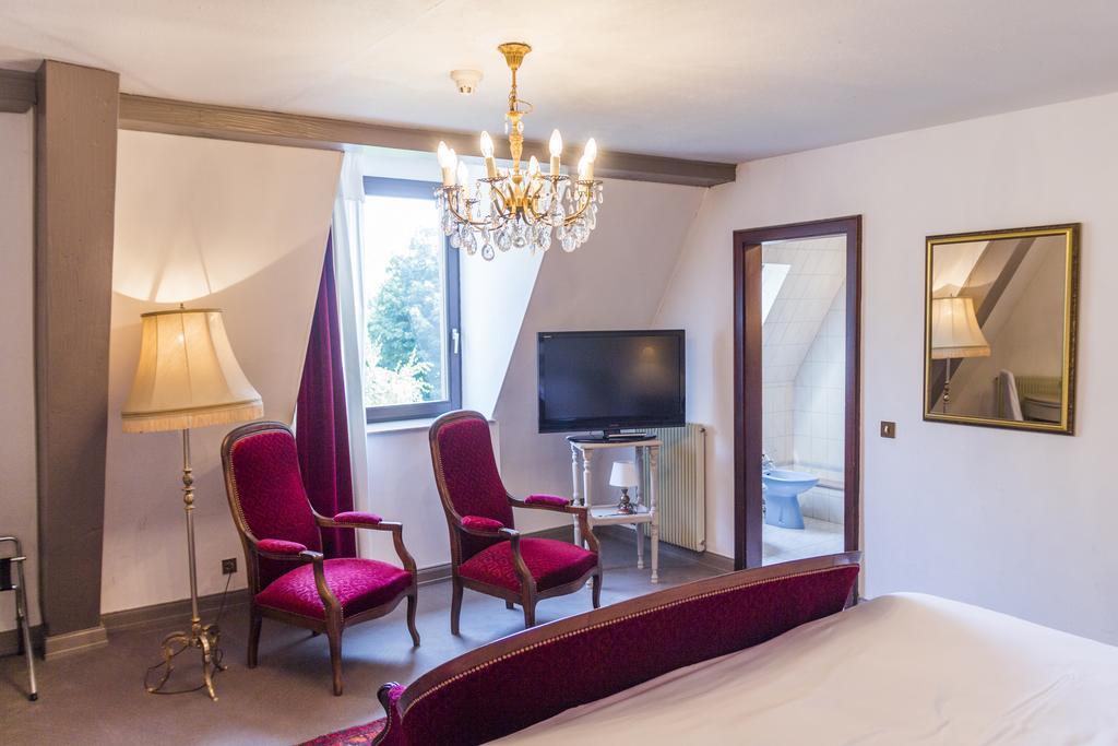 Hotel The Originals Domaine de Beaupré - Room Service Disponible Guebwiller Exterior foto