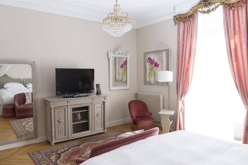 Hotel The Originals Domaine de Beaupré - Room Service Disponible Guebwiller Exterior foto